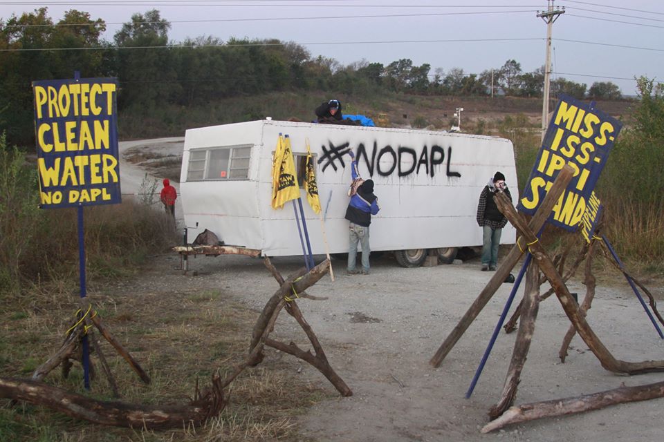 Blockade at DAPL drill waste storage site in Lee County, Iowa. Photo via Mississippi Stand Facebook page